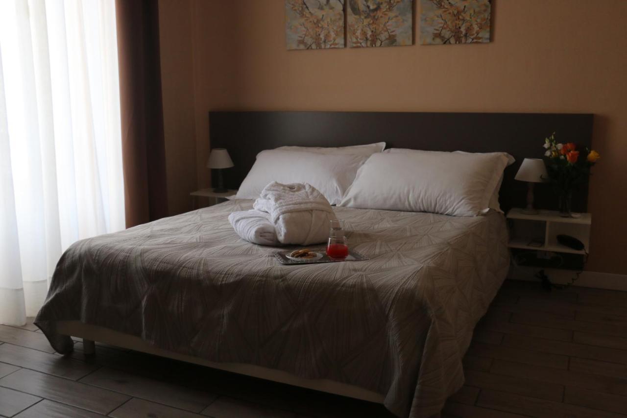 Hotel Regina Margherita Bordighera Esterno foto