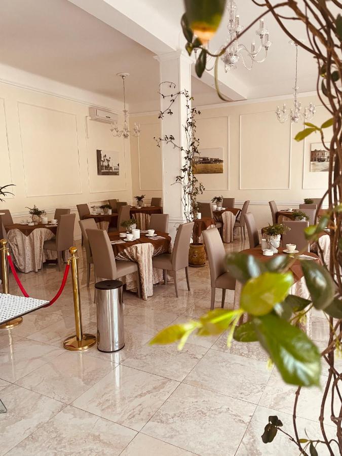 Hotel Regina Margherita Bordighera Esterno foto